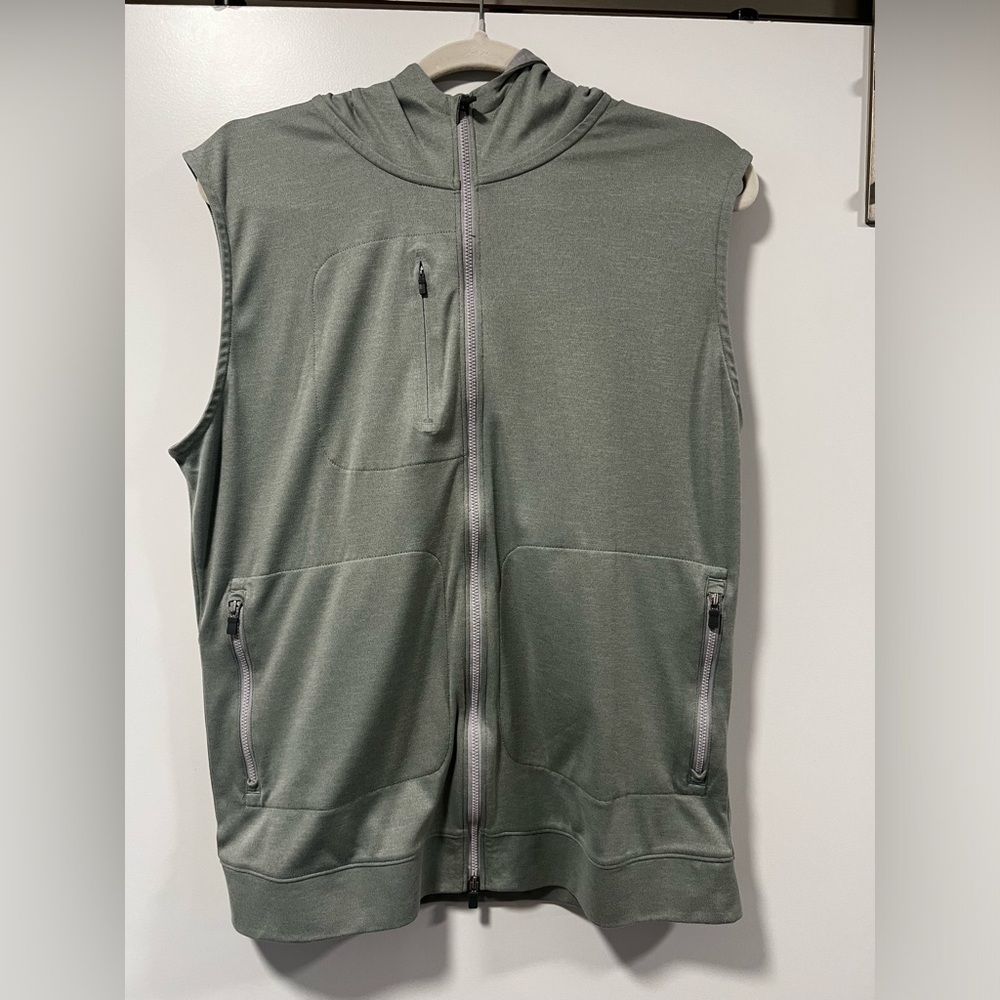 Peter Millar Cloudglow Hoodie Vest - Excellent Like New Condition